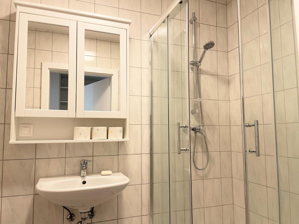 Holiday Suites Sankt Martin Klagenfurt am Woerthersee Exterior foto
